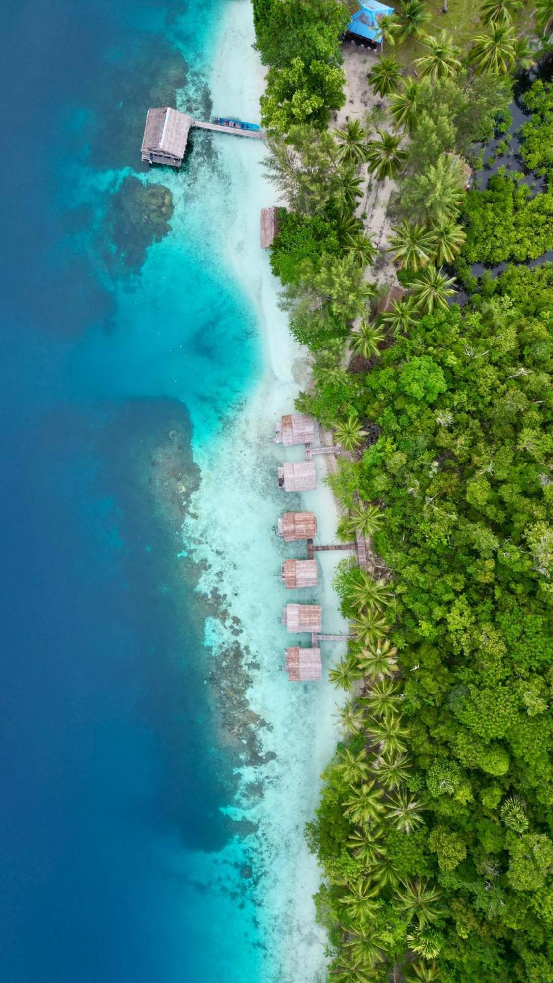 Meos Ambower Homestay Raja Ampat Fam Buitenkant foto