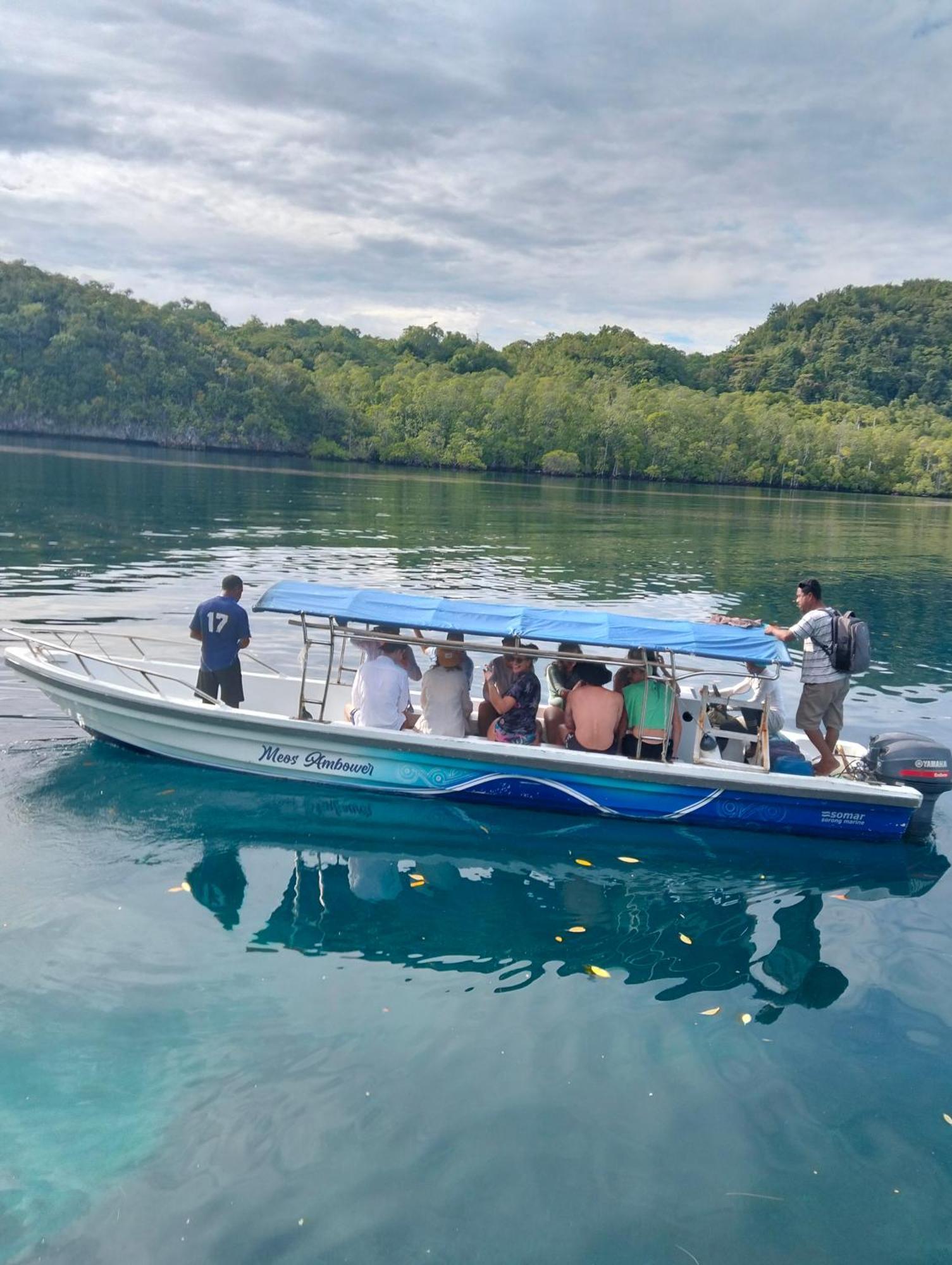 Meos Ambower Homestay Raja Ampat Fam Buitenkant foto